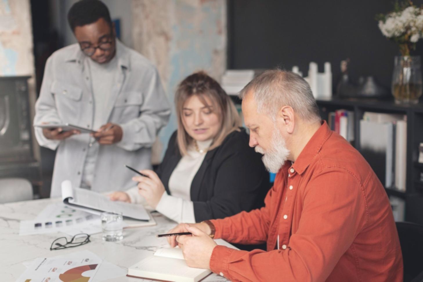 Realistische Finanzszenarien durchspielen